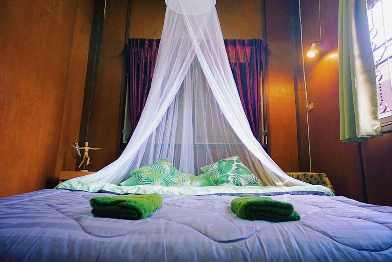 Oh My Bed Chiang Mai Hostel ภายนอก รูปภาพ