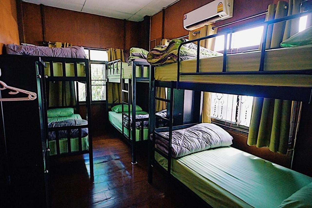 Oh My Bed Chiang Mai Hostel ภายนอก รูปภาพ