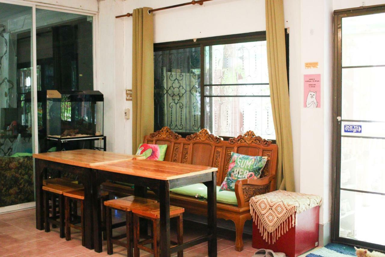 Oh My Bed Chiang Mai Hostel ภายนอก รูปภาพ